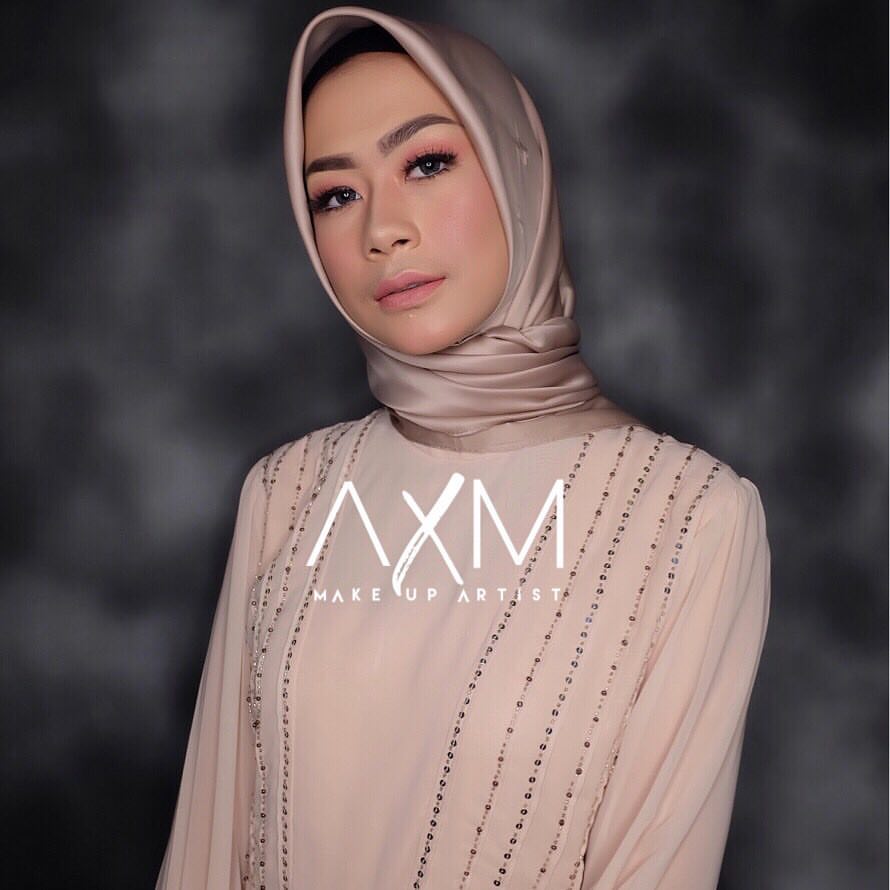 Harga Make  up  Hijab Wisuda  di Surabaya Murah Make  up  